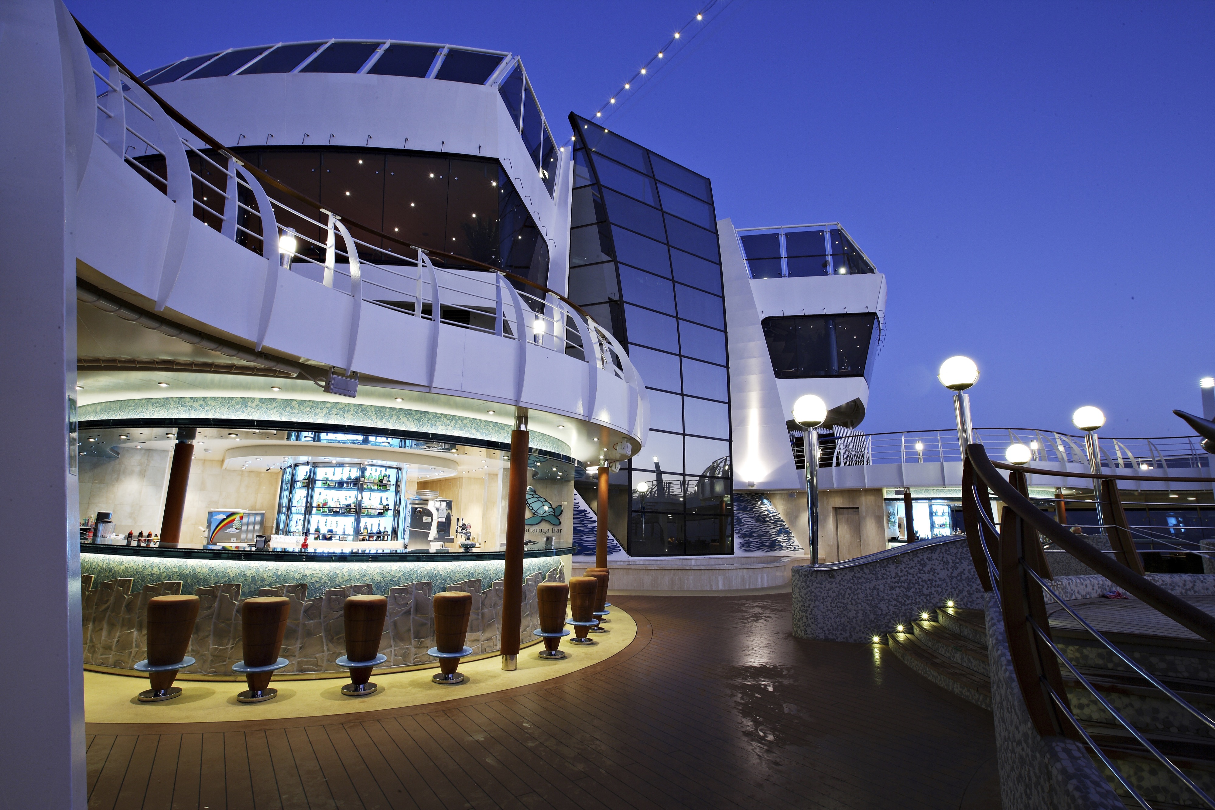 MSC Splendida - The Pool Bars